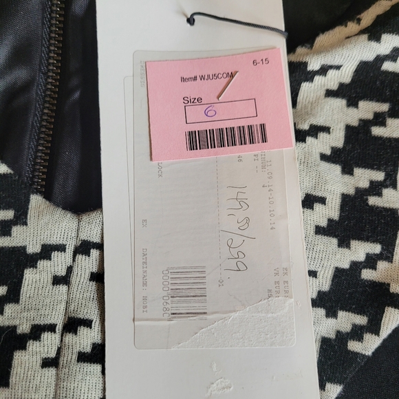 Comma 3/4 sleeve mix media fit and flare dress size 6 - Picture 16 of 16